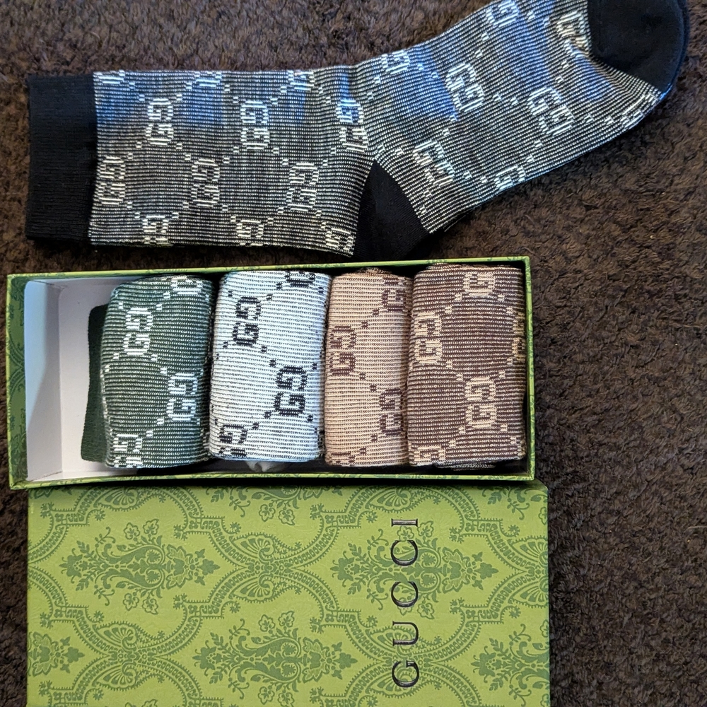 Gucci Men's Monogram Socks Set - Black, Green, Gray, Brown